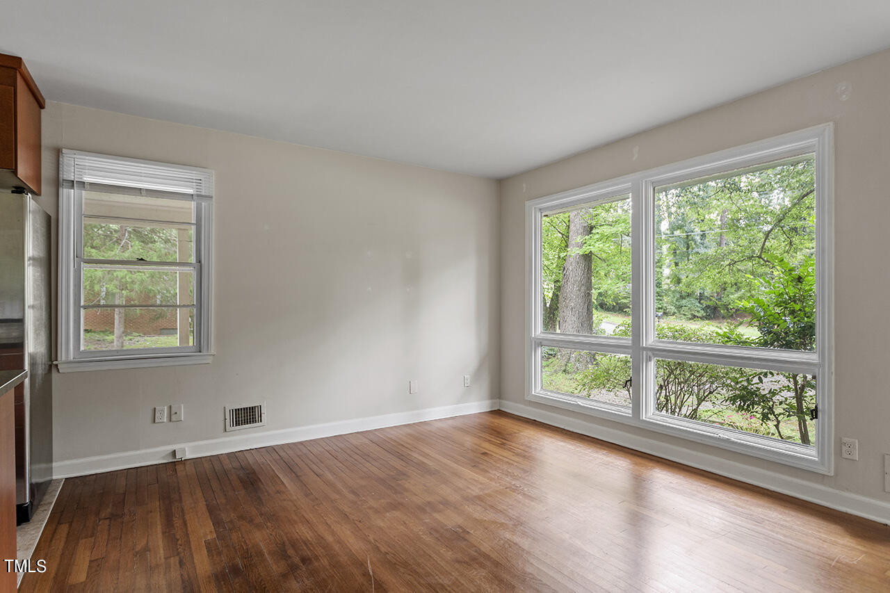 5012 Wickham Road Raleigh, NC 27606 - Photo 11 of 32 5012 Wickham Road_11