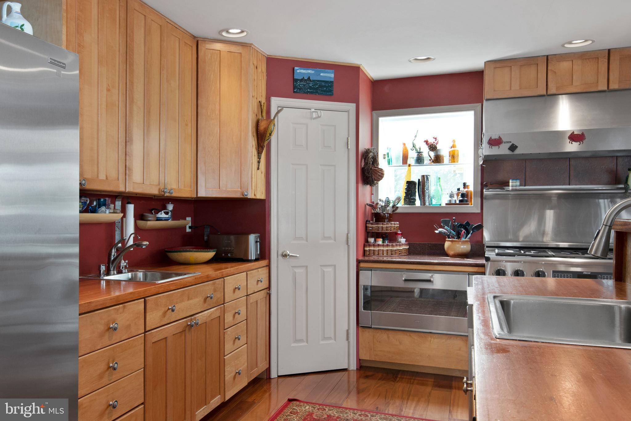 3731 Thomas Point Road Annapolis, MD 21403 - Photo 22 of 90 Chef's kitchen with stainless appliances, pantry