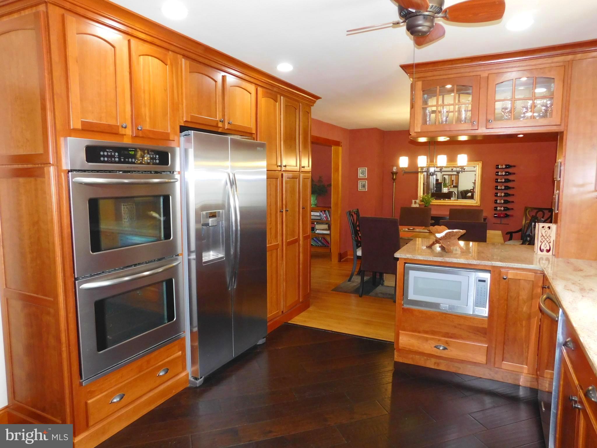 33 Champlain Road Marlton, NJ 08053 - Photo 14 of 45 Stainless Steel appliances