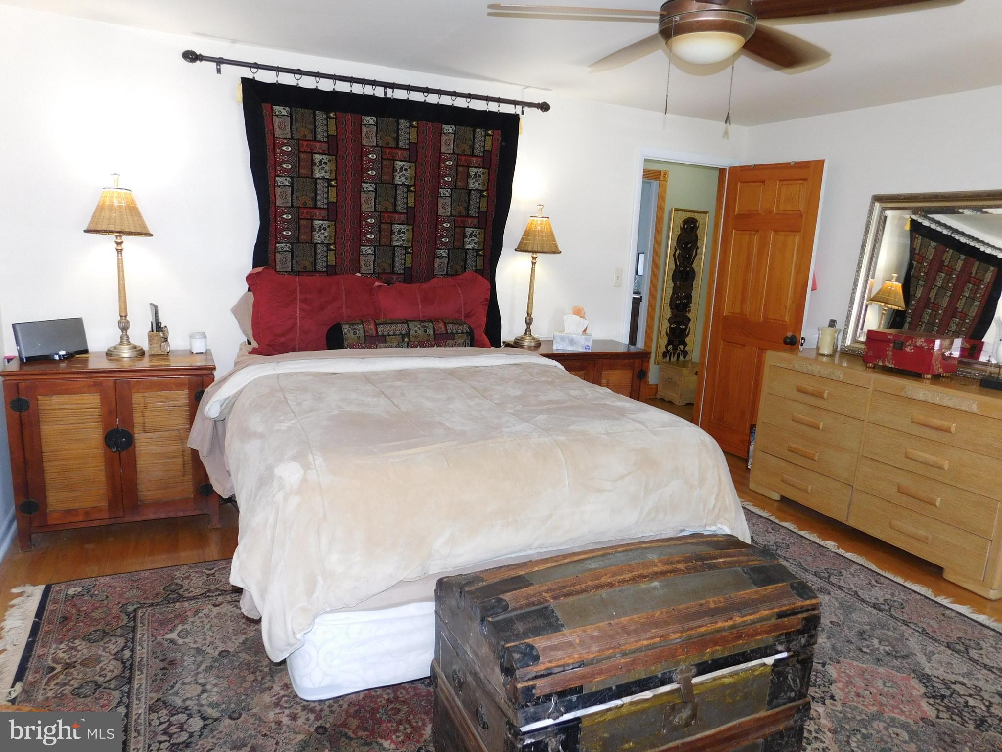 33 Champlain Road Marlton, NJ 08053 - Photo 29 of 45 Main bedroom with ceiling fan