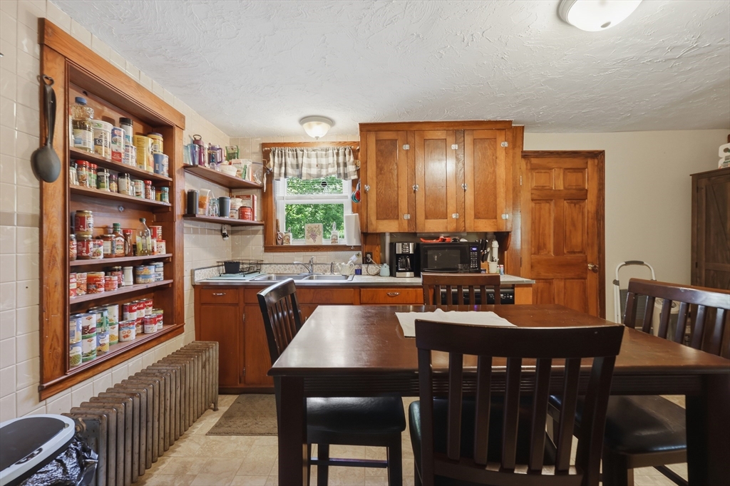112 South Royalston Road Athol, MA 01331 - Photo 11 of 36