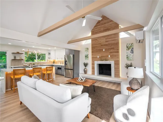 $1,880,000 | 3272 Paumaka Place, Honolulu, HI 96822