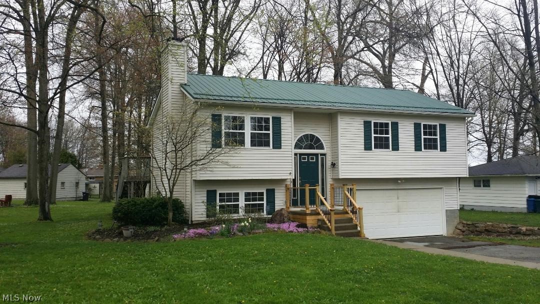3431 Draper Street Southeast Warren, OH 44484 - Photo 1 of 25