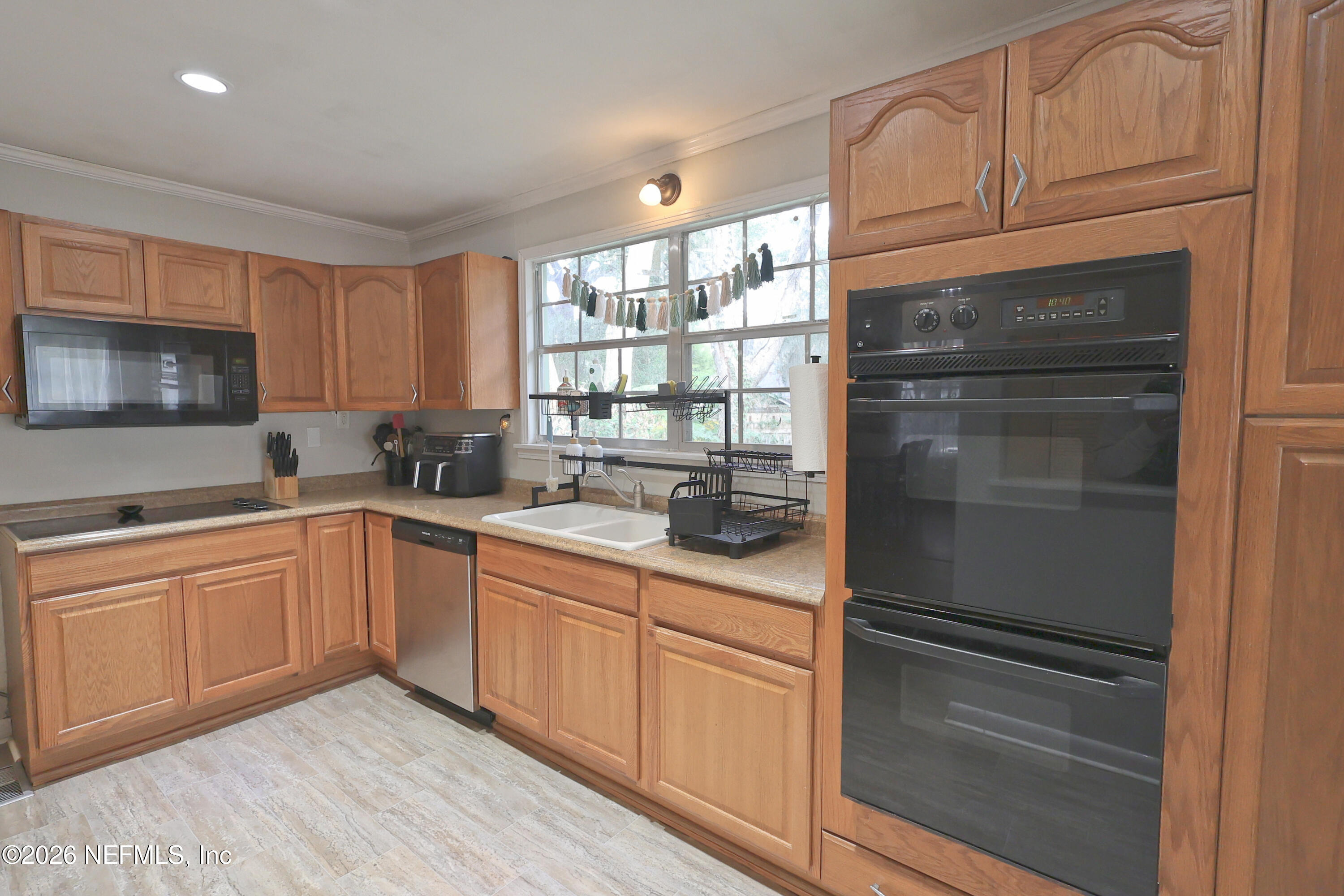 7448 Clinton Street Jacksonville, FL 32208 - Photo 16 of 43 Kitchen