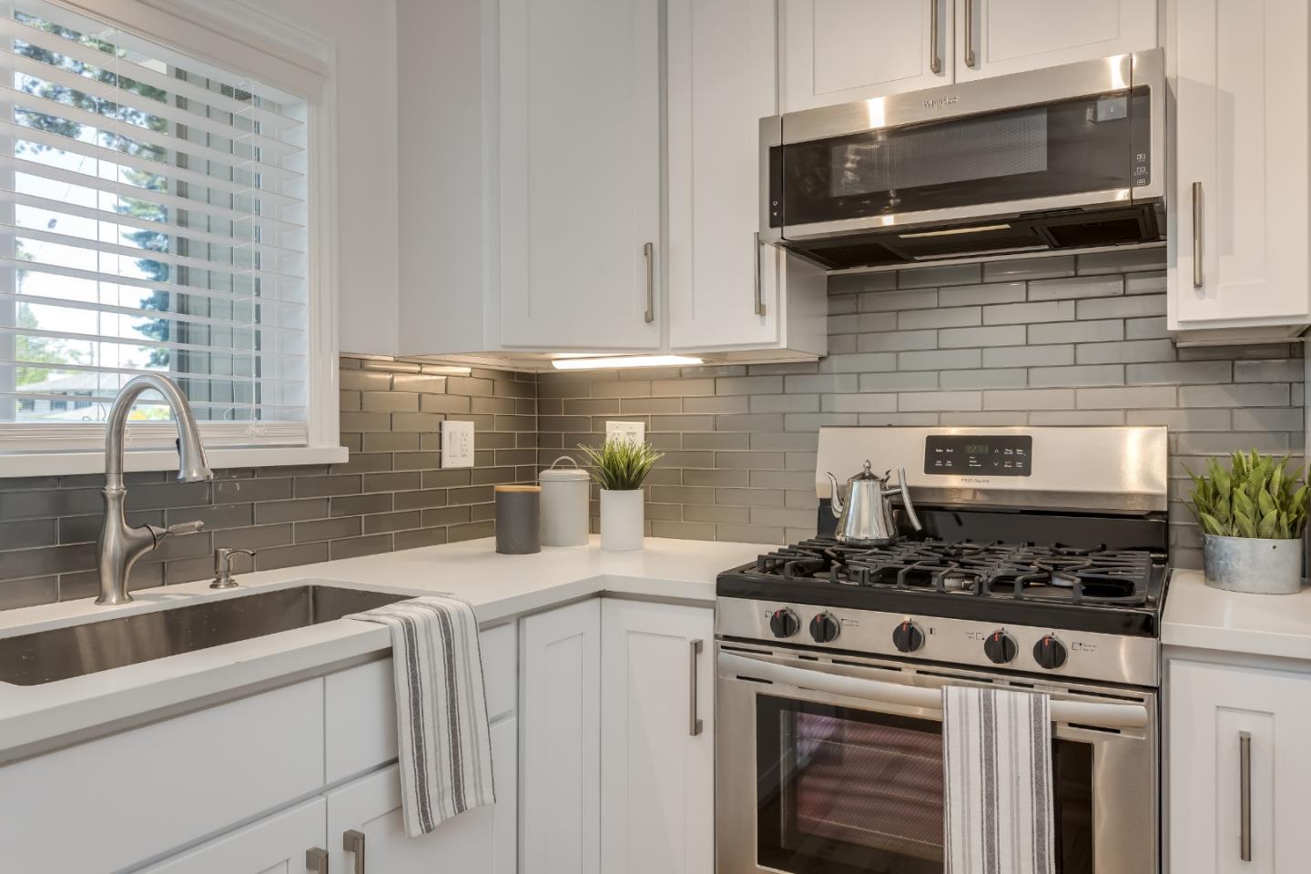 3901 Middlefield Road, Unit H Palo Alto, CA 94303 - Photo 12 of 22 Gallery Image 12