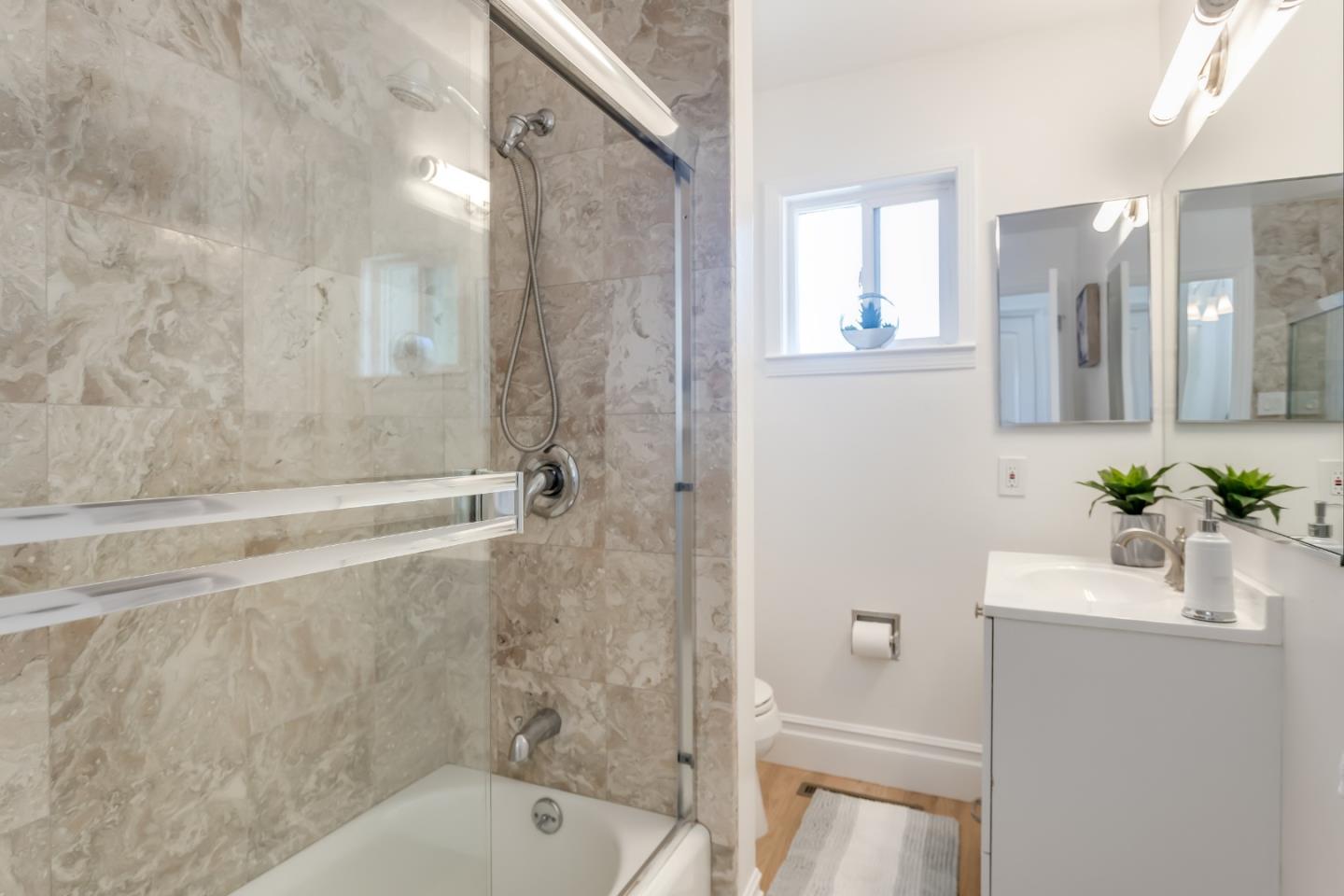 3901 Middlefield Road, Unit H Palo Alto, CA 94303 - Photo 15 of 22 Gallery Image 15