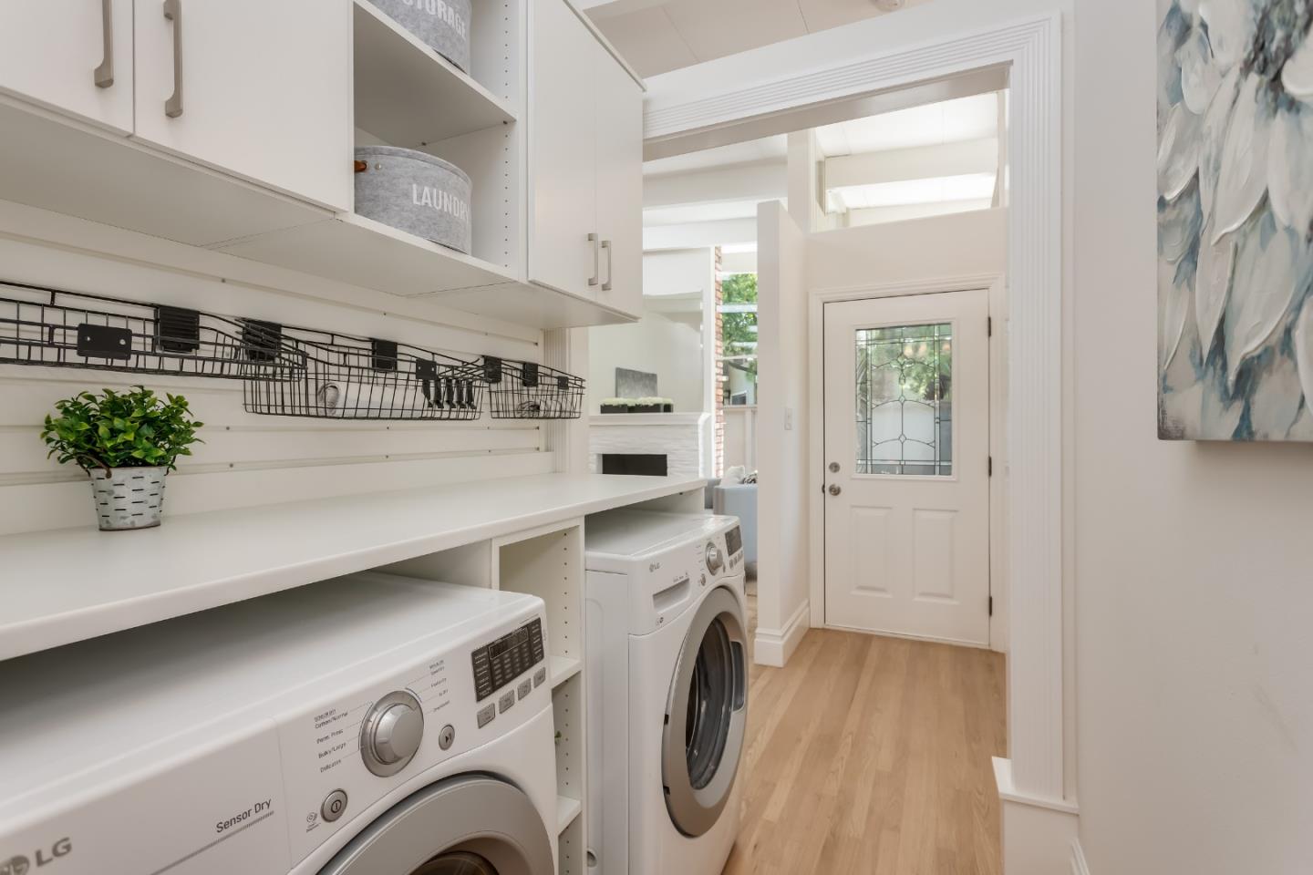 3901 Middlefield Road, Unit H Palo Alto, CA 94303 - Photo 17 of 22 Gallery Image 17