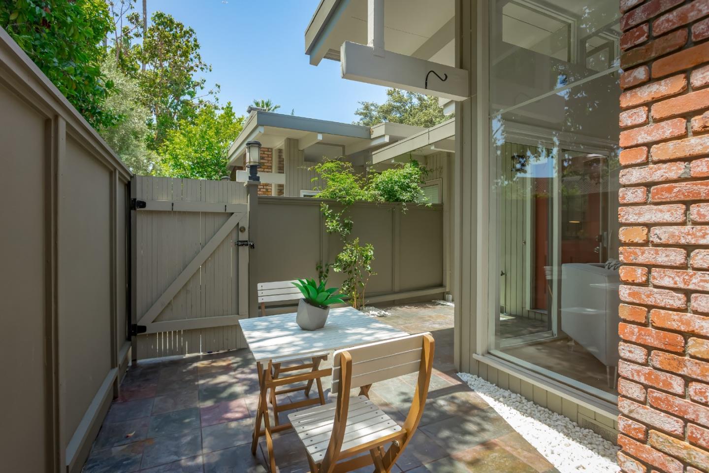 3901 Middlefield Road, Unit H Palo Alto, CA 94303 - Photo 20 of 22 Gallery Image 20