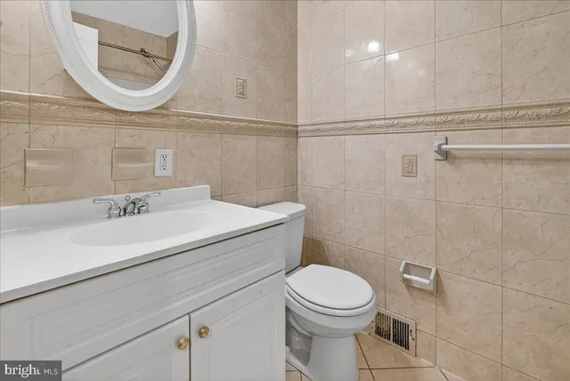 $359,900 | 9865 Garvey Drive, Philadelphia, PA 19114