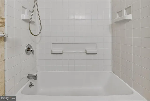 $359,900 | 9865 Garvey Drive, Philadelphia, PA 19114