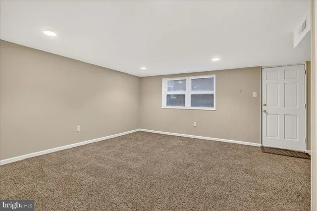 $359,900 | 9865 Garvey Drive, Philadelphia, PA 19114