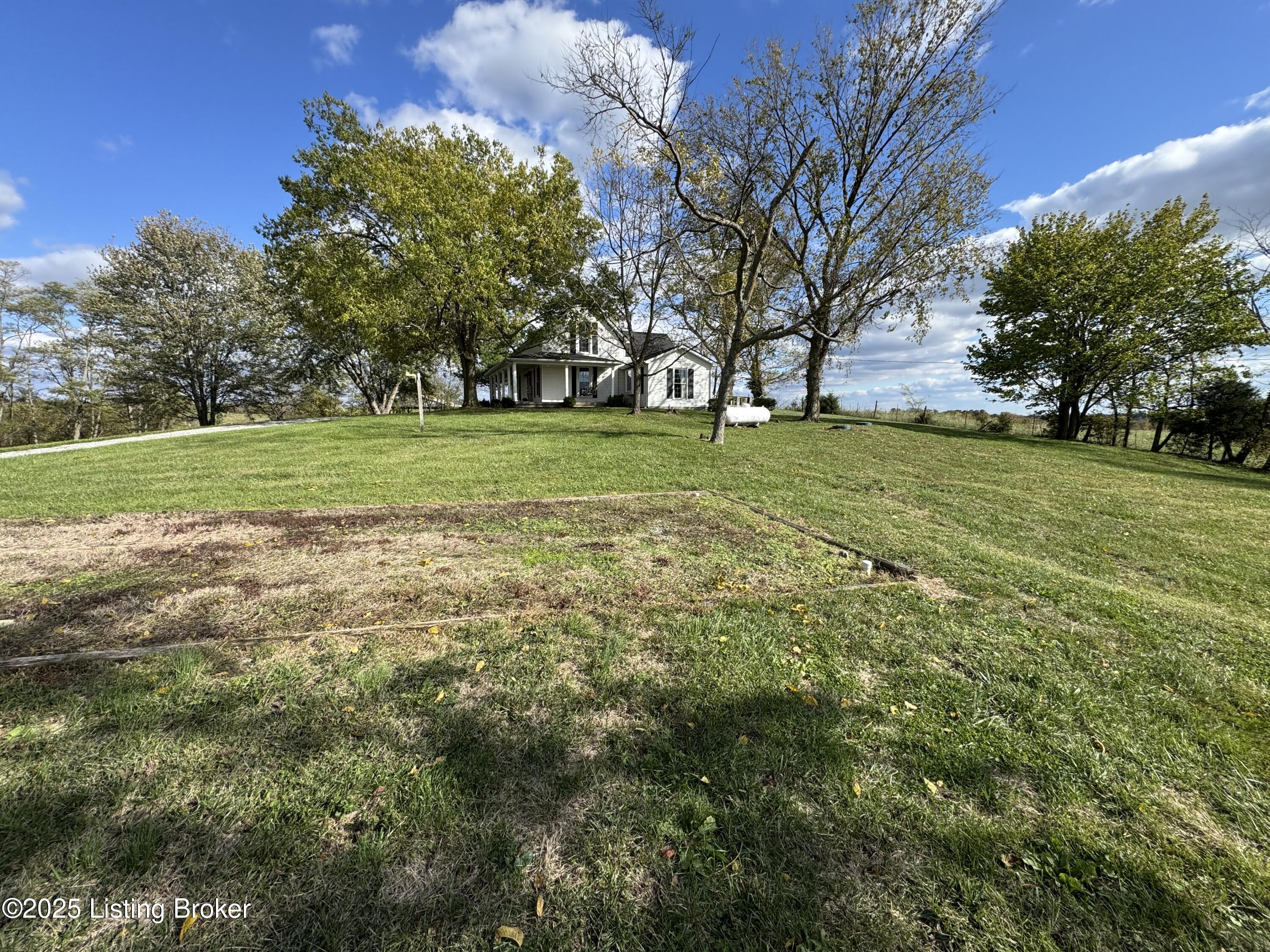 2287 Old Elizabethtown Road Springfield, KY 40069 - Photo 47 of 55 IMG_6768