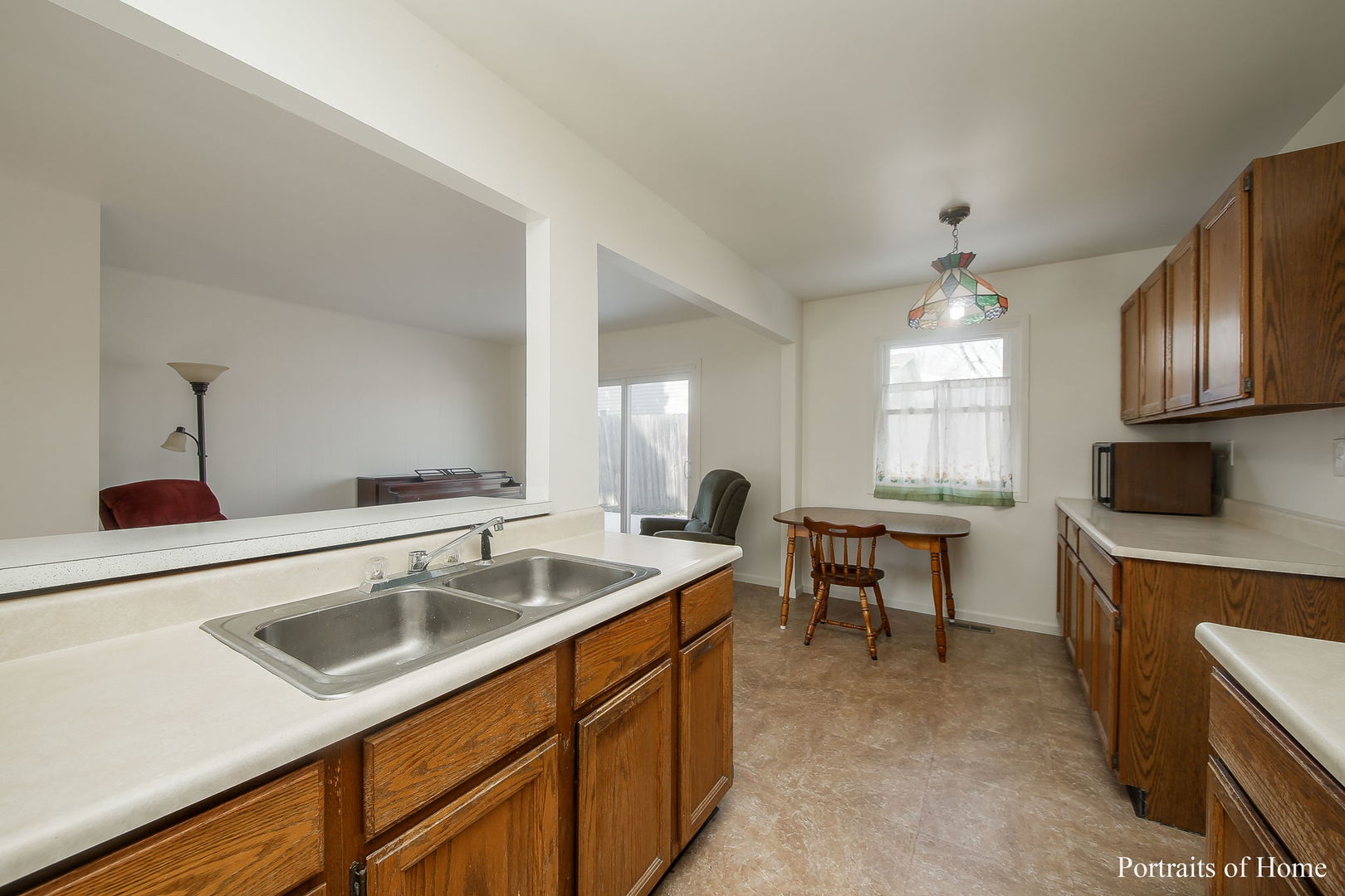 220 North Pinecrest Road Bolingbrook, IL 60440 - Photo 6 of 15