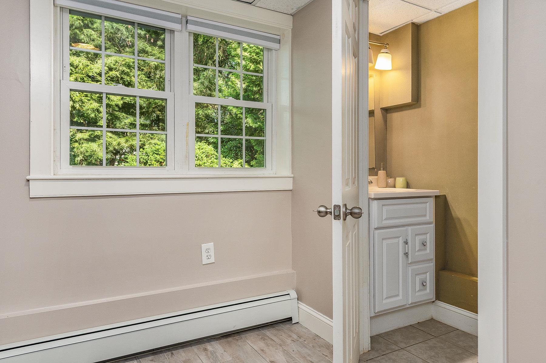 51 Pinehurst Road Portsmouth, NH 03801 - Photo 27 of 46