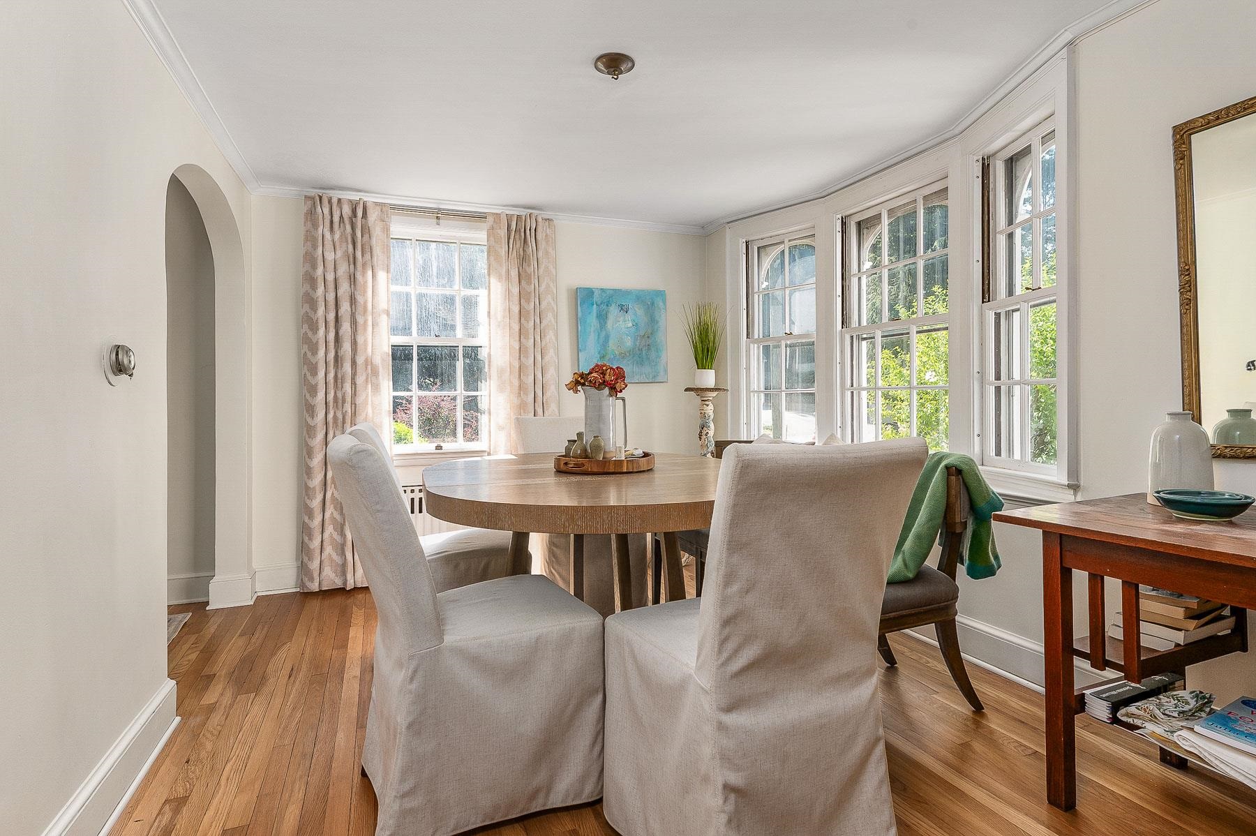 51 Pinehurst Road Portsmouth, NH 03801 - Photo 7 of 46