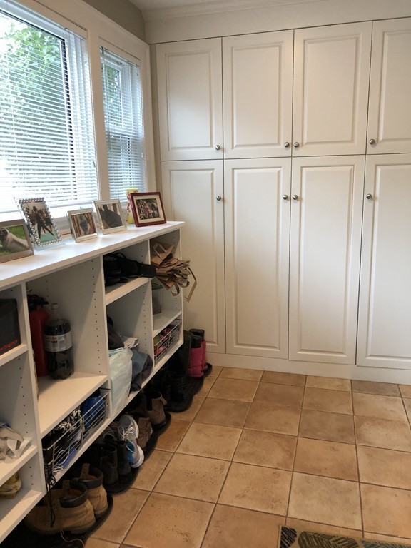105 Pine Ridge Road Newton, MA 02468 - Photo 3 of 21