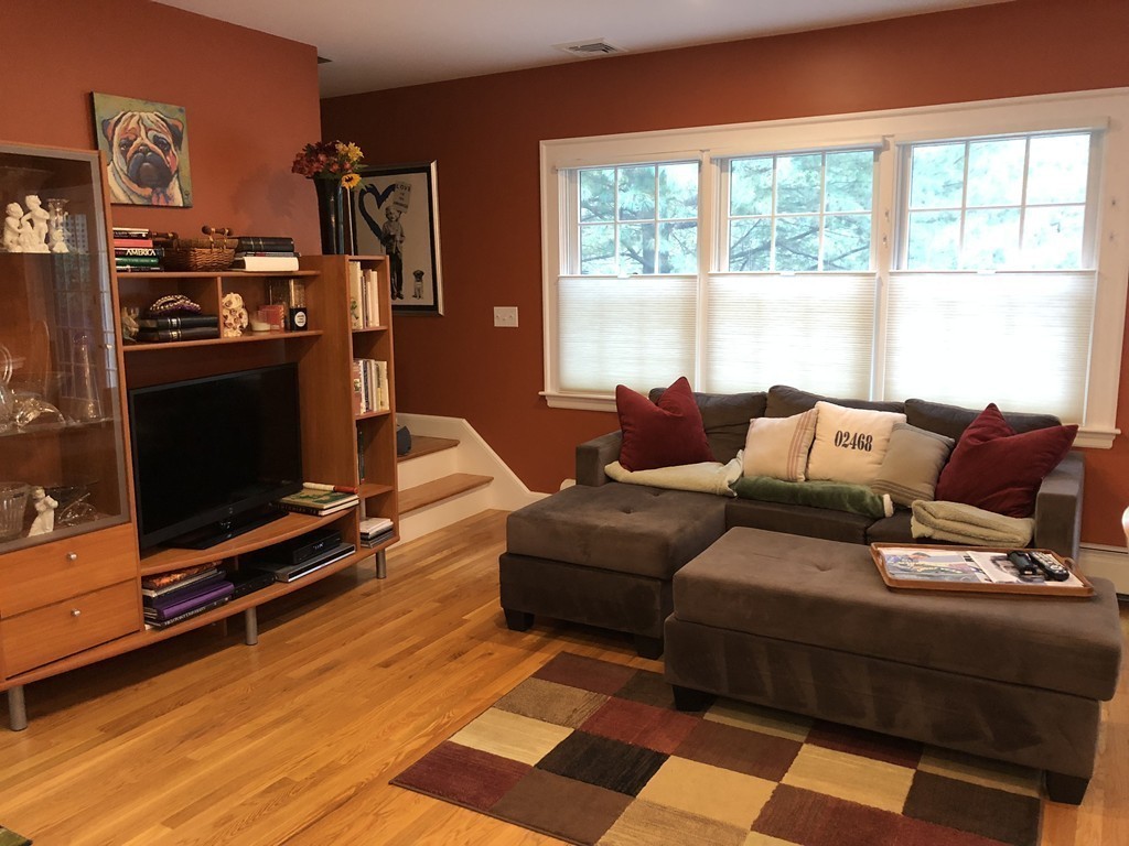105 Pine Ridge Road Newton, MA 02468 - Photo 6 of 21