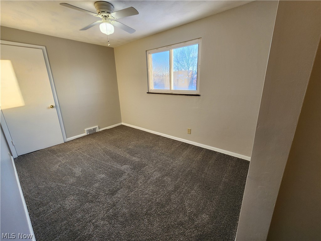 2452 Bromley Road Cleveland, OH 44118 - Photo 17 of 24