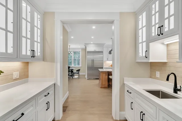 $3,650,000 | 18 Heritage Drive, Lexington, MA 02420