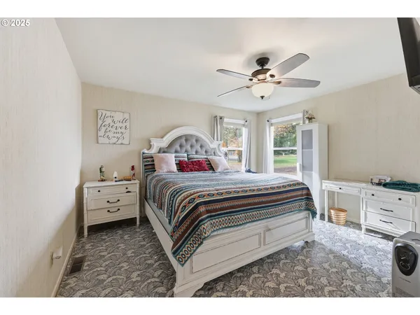 $370,000 | 80107 Pioneer Street, Tygh Valley, OR 97063