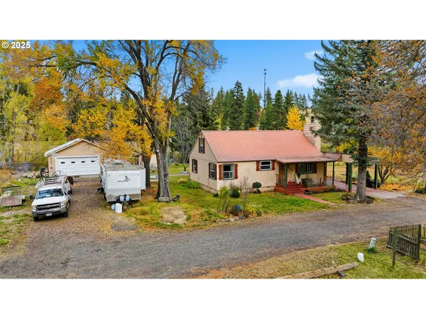 $370,000 | 80107 Pioneer Street, Tygh Valley, OR 97063