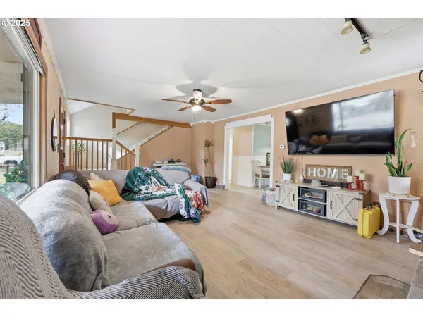 $370,000 | 80107 Pioneer Street, Tygh Valley, OR 97063