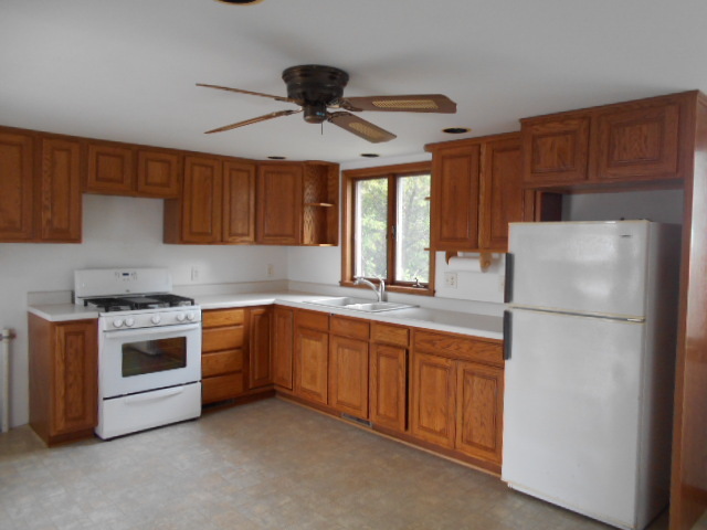 1373 North 36th Road Ottawa, IL 61350 - Photo 4 of 21