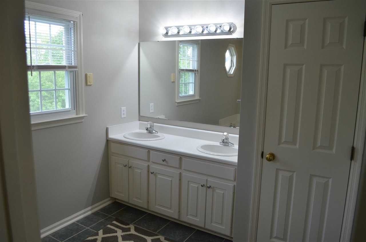 218 East Autumn Ridge Road Moore, SC 29369 - Photo 14 of 26 Gallery Image 14