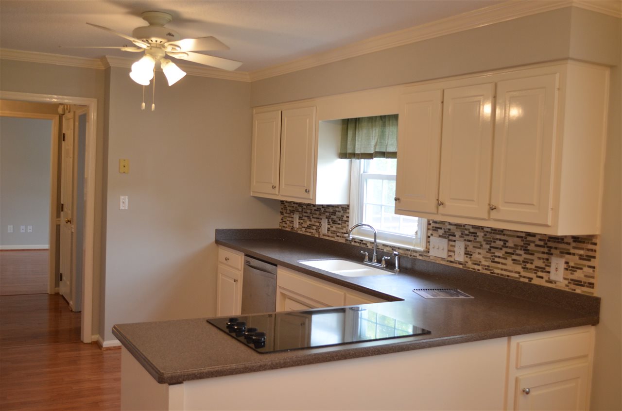 218 East Autumn Ridge Road Moore, SC 29369 - Photo 5 of 26 Gallery Image 5