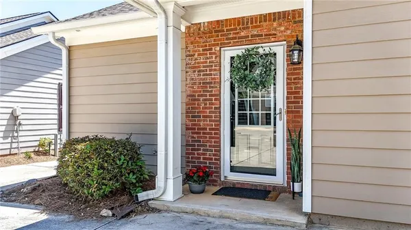 a view of entrance door of the house