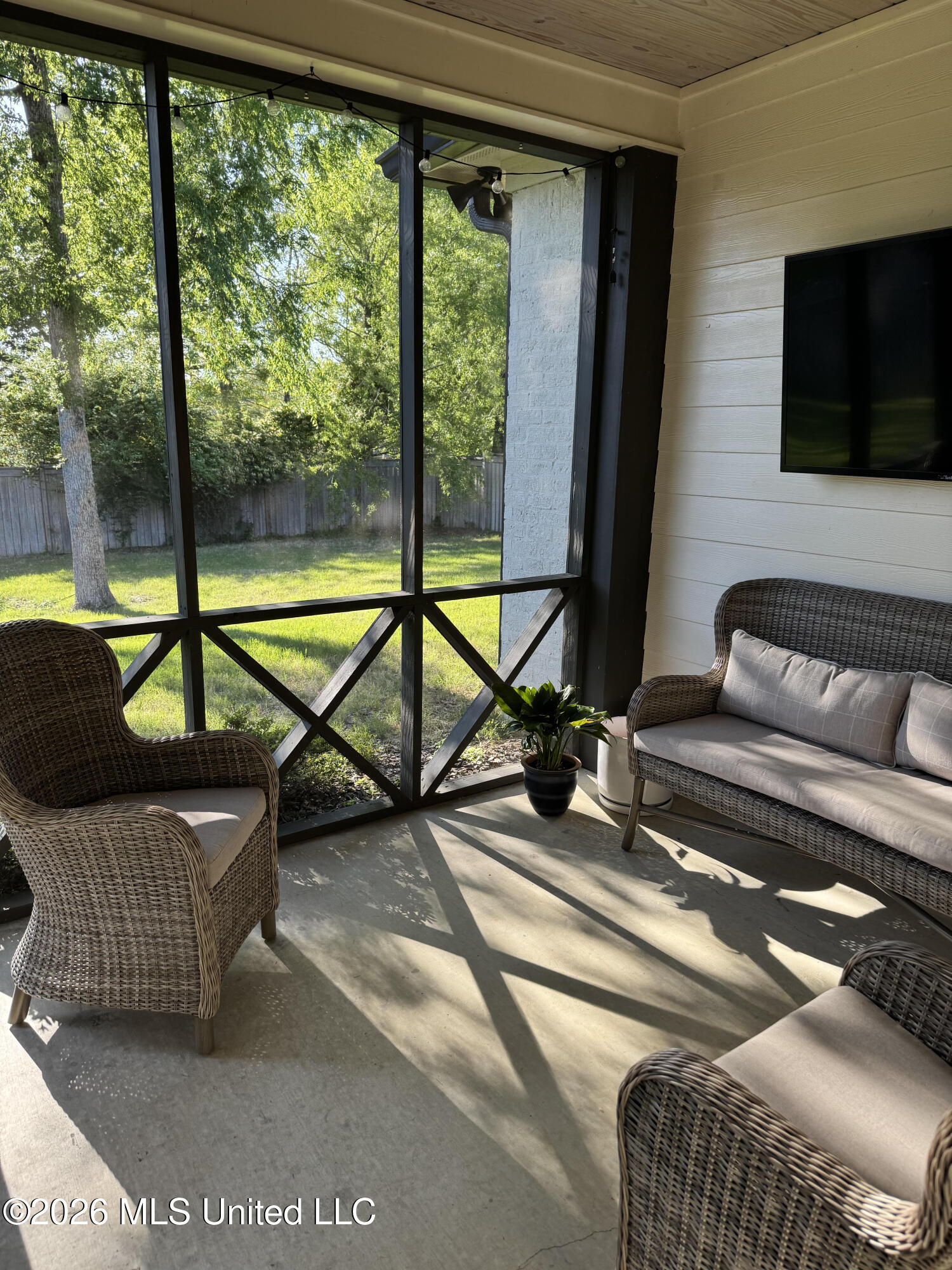 252 Buckhead Drive Madison, MS 39110 - Photo 41 of 41 Back Porch Furnished