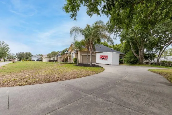 $475,000 | 34041 Valencia Drive, Leesburg, FL 34788