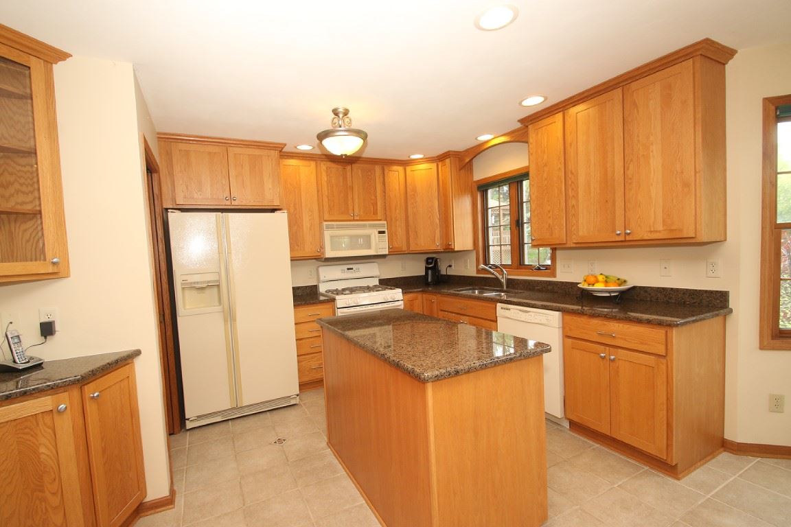 1225 Revere Ridge Road Rockford, IL 61108 - Photo 9 of 23 Gallery Image 9