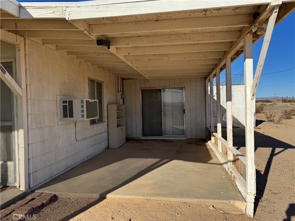 3110 Wilson Road Twentynine Palms, CA 92277 - Photo 4 of 34 a view of front door of a house