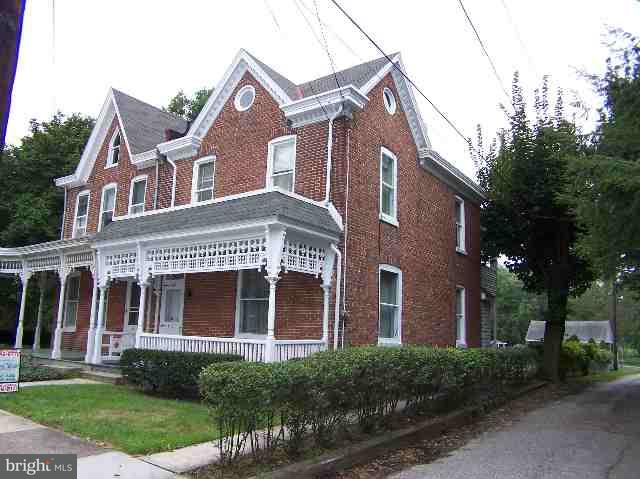 32 East Ridge Street Carlisle, PA 17013 - Photo 2 of 6 Gallery Image 2