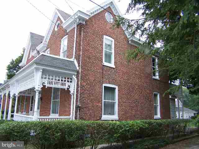 32 East Ridge Street Carlisle, PA 17013 - Photo 6 of 6 Gallery Image 6