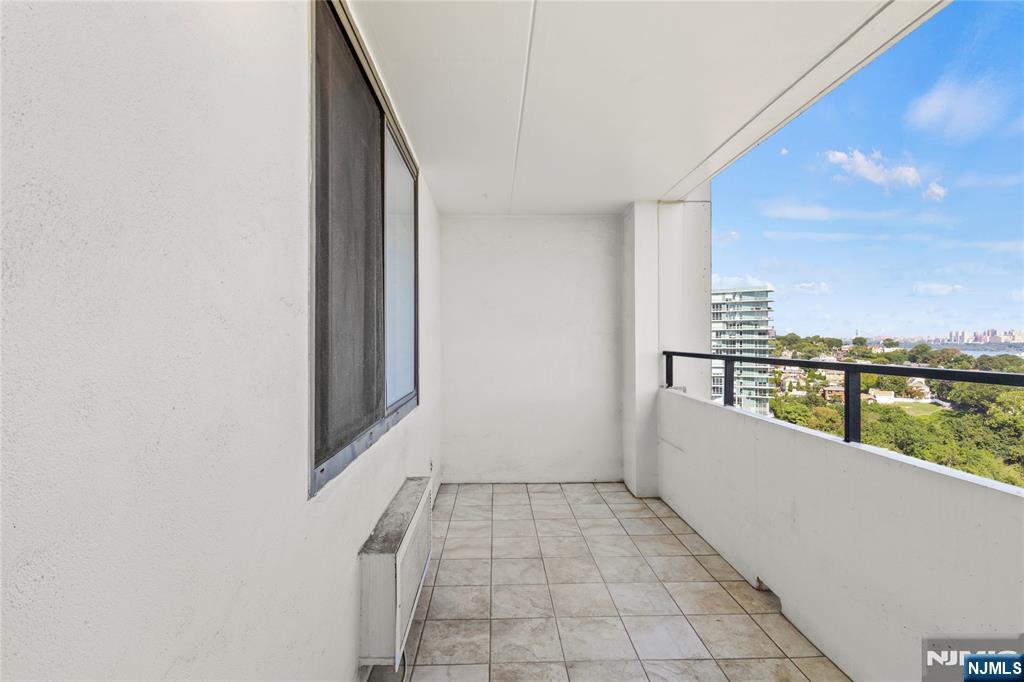 250 Gorge Road, Unit 18K Cliffside Park, NJ 07010 - Photo 15 of 30