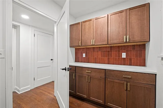 $1,215,000 | 426 West 57th Street, Kansas City, MO 64113