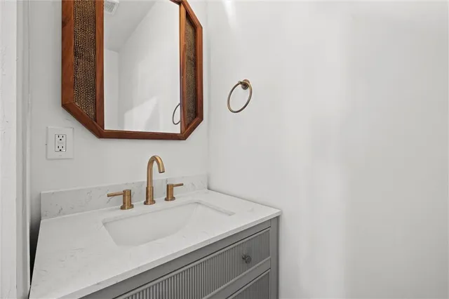 $1,215,000 | 426 West 57th Street, Kansas City, MO 64113