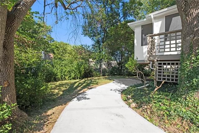 $1,215,000 | 426 West 57th Street, Kansas City, MO 64113