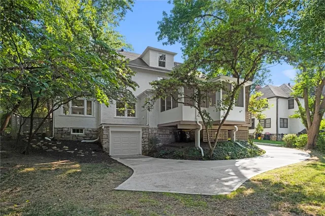 $1,215,000 | 426 West 57th Street, Kansas City, MO 64113