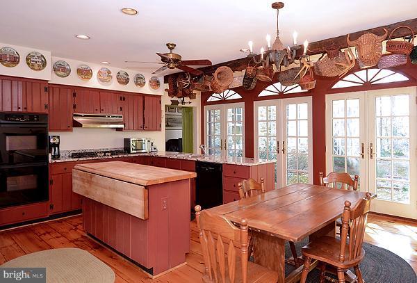 2000 Cromwell Bridge Road Parkville, MD 21234 - Photo 7 of 17 Kitchen