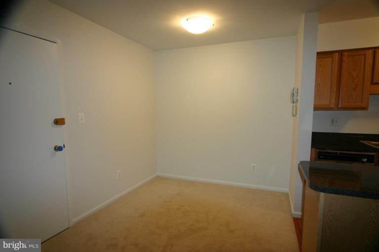 5903 Kingsford Road, Unit G Springfield, VA 22152 - Photo 9 of 23 Dining Room