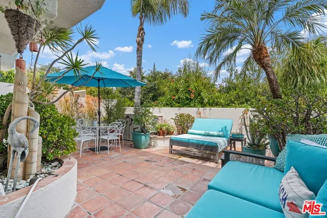 a view of outdoor space yard and patio