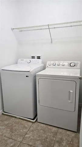 $2,049 | 6520 Windsor Lake Circle, Unit 6520, Sanford, FL 32773