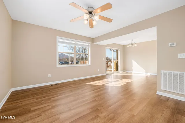 $170,000 | 518 D Pilgrim Court, Unit D, Johnson City, TN 37601