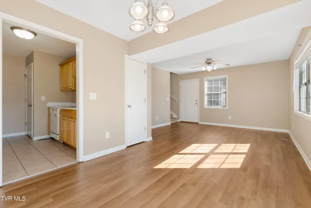 $170,000 | 518 D Pilgrim Court, Unit D, Johnson City, TN 37601