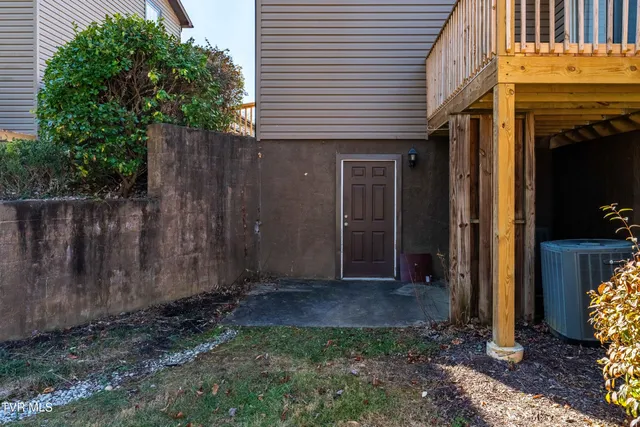 $170,000 | 518 D Pilgrim Court, Unit D, Johnson City, TN 37601