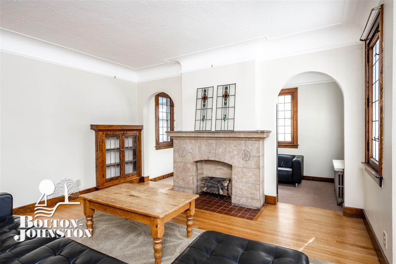 580 Neff Road Grosse Pointe, MI 48230 - Photo 5 of 37