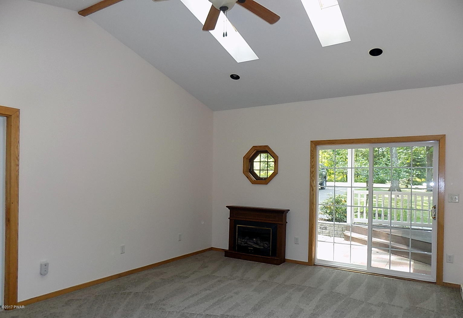 112 Oak Road Canadensis, PA 18325 - Photo 24 of 58 Family room